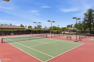 8651 E Royal Palm Rd, Scottsdale, AZ 85258 - Photo 17