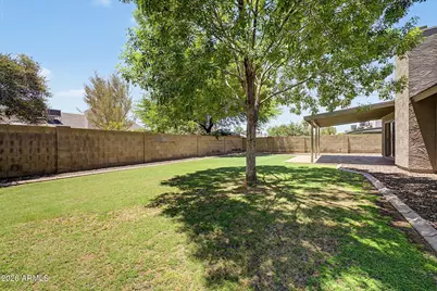 25 W Sequoia Drive, Phoenix, AZ 85027 - Photo 35
