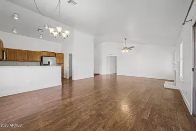 25 W Sequoia Drive, Phoenix, AZ 85027 - Photo 9