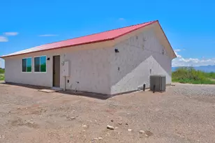 7923 E Bloomfield Rd, Hereford, AZ 85615 - Photo 7