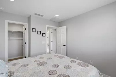 24528 W Whyman Avenue, Buckeye, AZ 85326 - Photo 21