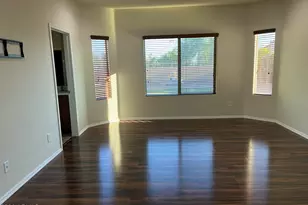 1019 W Spur Dr, Phoenix, AZ 85085 - Photo 15