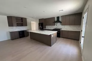 10010 N 29th St, Phoenix, AZ 85028 - Photo 3