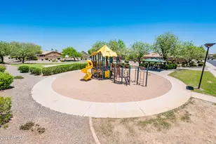 17429 W Watson Ln, Surprise, AZ 85388 - Photo 7