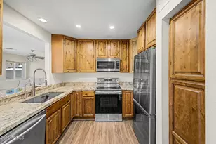 19420 North 8th St, Phoenix, AZ 85024 - Photo 3