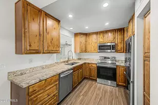19420 North 8th St, Phoenix, AZ 85024 - Photo 13