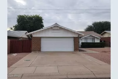8425 E Crestwood Way, Scottsdale, AZ 85250 - Photo 1