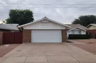 8425 E Crestwood Way, Scottsdale, AZ 85250 - Photo 1