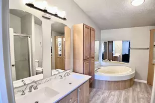 19200 E Saguaro Dr, Black Canyon City, AZ 85324 - Photo 11