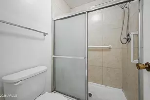 2111 W Claremont St, Phoenix, AZ 85015 - Photo 17
