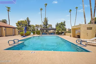 2111 W Claremont Street, Phoenix, AZ 85015 - Photo 29
