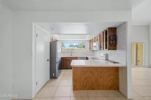 2111 W Claremont St, Phoenix, AZ 85015 - Photo 7