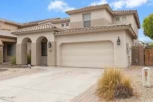 18027 W Sunnyslope Ln, Waddell, AZ 85355 - Photo 7