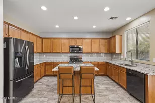18027 W Sunnyslope Ln, Waddell, AZ 85355 - Photo 25