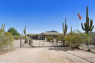 10646 E Jensen St, Mesa, AZ 85207 - Photo 1