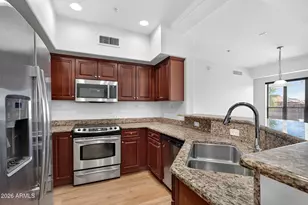 20660 N 40th St, Phoenix, AZ 85050 - Photo 11