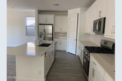 1651 W Paseo Way, Phoenix, AZ 85041 - Photo 7