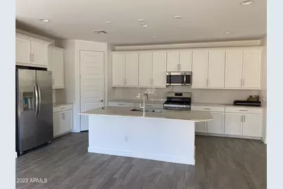 1651 W Paseo Way, Phoenix, AZ 85041 - Photo 9