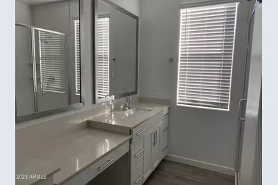 1651 W Paseo Way, Phoenix, AZ 85041 - Photo 15