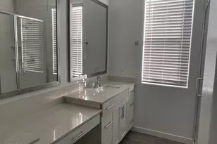 1651 W Paseo Way, Phoenix, AZ 85041 - Photo 15