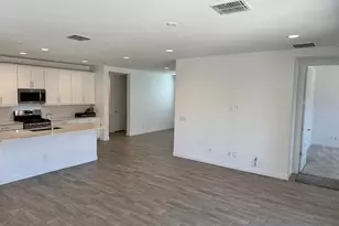 1651 W Paseo Way, Phoenix, AZ 85041 - Photo 5