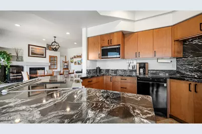 11225 N 11th Place, Phoenix, AZ 85020 - Photo 15