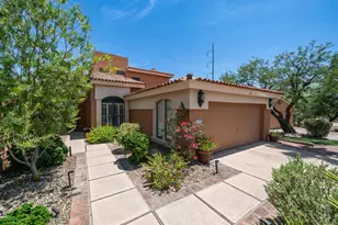 11225 N 11th Pl, Phoenix, AZ 85020 - Photo 1