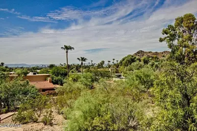 11225 N 11th Place, Phoenix, AZ 85020 - Photo 43