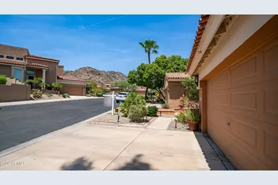 11225 N 11th Place, Phoenix, AZ 85020 - Photo 47