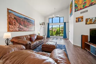 11225 N 11th Pl, Phoenix, AZ 85020 - Photo 3