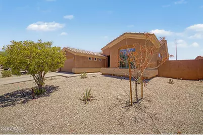 17767 W Desert View Lane, Goodyear, AZ 85338 - Photo 3