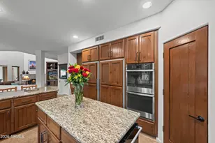 10007 N 55th St, Paradise Valley, AZ 85253 - Photo 15