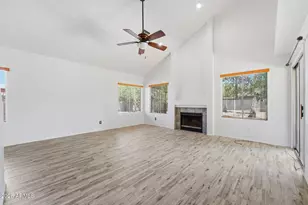 19050 N 30th Pl, Phoenix, AZ 85050 - Photo 9