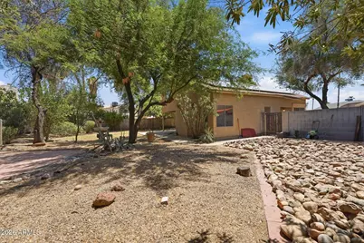 19050 N 30th Place, Phoenix, AZ 85050 - Photo 39