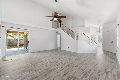 19050 N 30th Place, Phoenix, AZ 85050 - Photo 7