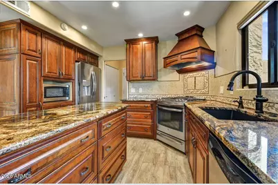 7315 E Rovey Avenue, Scottsdale, AZ 85250 - Photo 11