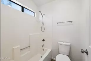 2053 W Columbine Dr, Phoenix, AZ 85029 - Photo 15