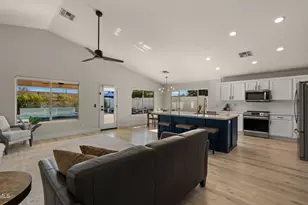 4049 E Vista Dr, Phoenix, AZ 85032 - Photo 3