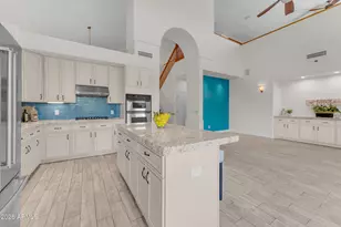 2418 E Glass Ln, Phoenix, AZ 85042 - Photo 17