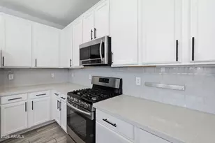 11402 W Alvarado Rd, Avondale, AZ 85392 - Photo 13