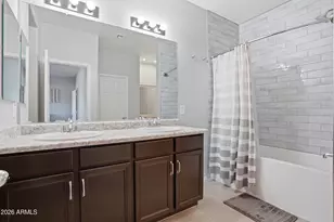 8425 N 61st Dr, Glendale, AZ 85302 - Photo 11
