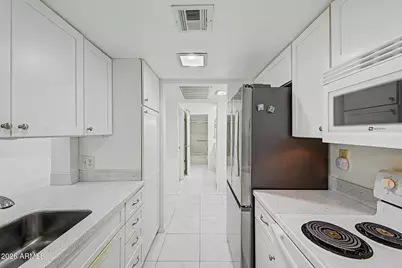 3033 E Devonshire Avenue #1021, Phoenix, AZ 85016 - Photo 13