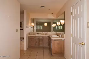 6402 E Fanfol Dr, Paradise Valley, AZ 85253 - Photo 11