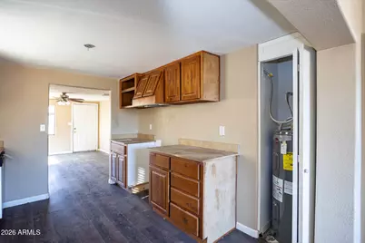 548 W Dewey Avenue, Coolidge, AZ 85128 - Photo 9