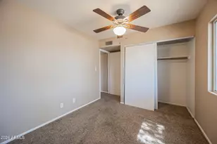2812 S Cottonwood Dr, Tempe, AZ 85282 - Photo 19