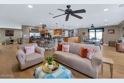 323 W Butler Drive, Phoenix, AZ 85021 - Photo 13