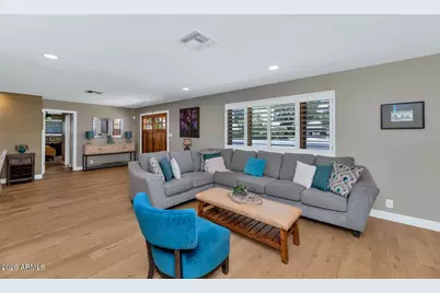 323 W Butler Drive, Phoenix, AZ 85021 - Photo 9