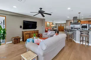 323 W Butler Dr, Phoenix, AZ 85021 - Photo 15