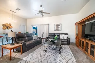 645 E Stottler Dr, Gilbert, AZ 85296 - Photo 13