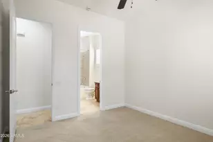 3722 E Zachary Dr, Phoenix, AZ 85050 - Photo 23